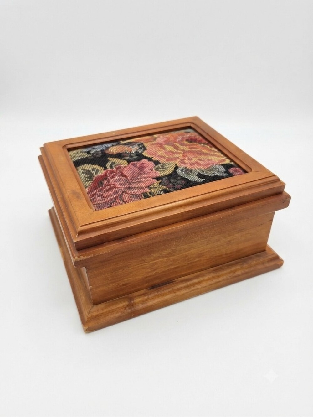 Lemke Woods Vintage Wooden Keepsake Box Floral Tapestry Lid Cottagecore Granny